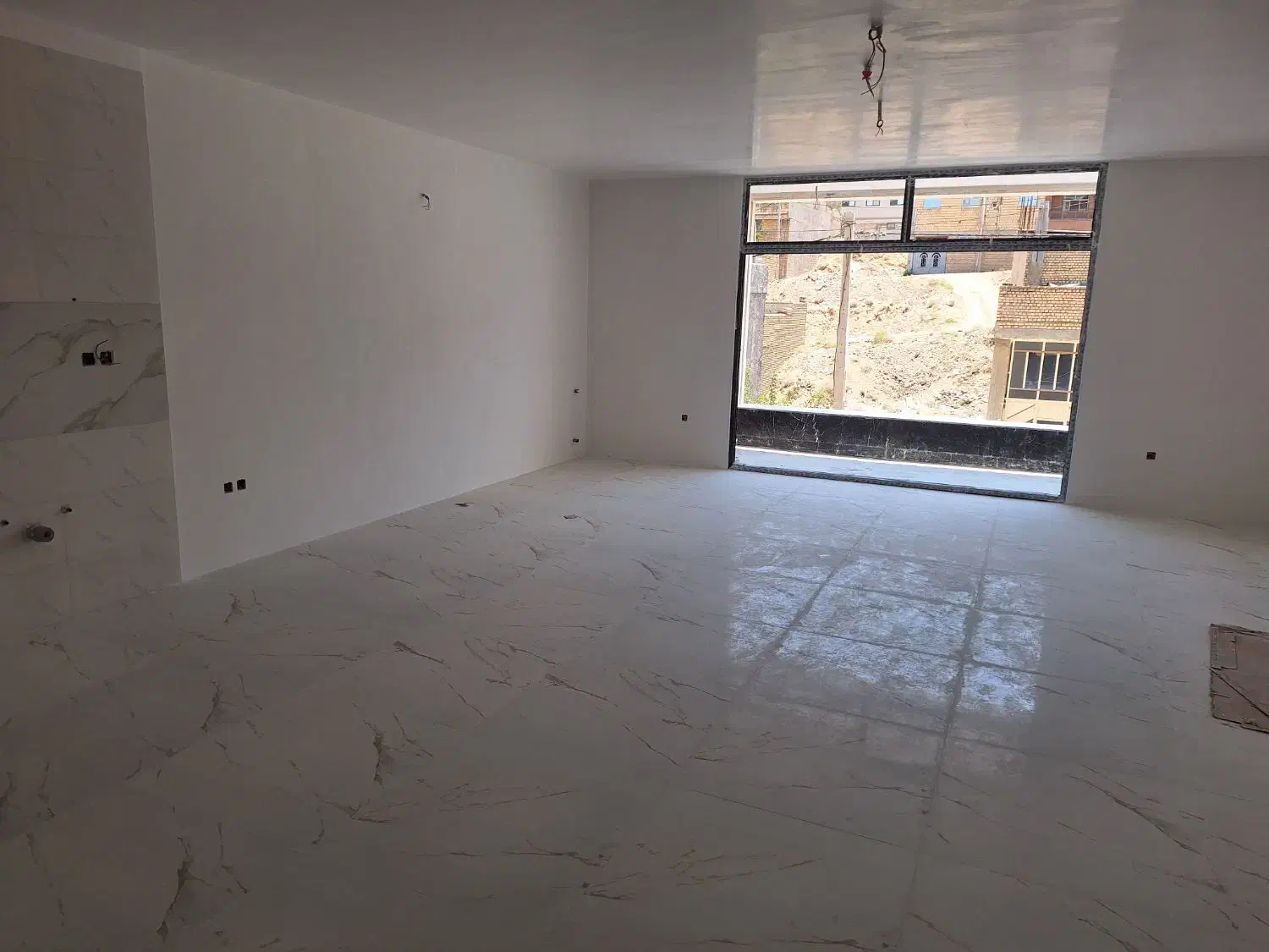 آپارتمان صفر خام ۱۱۰ متری باغبادران|فروش آپارتمان|لنجان, |دیوار