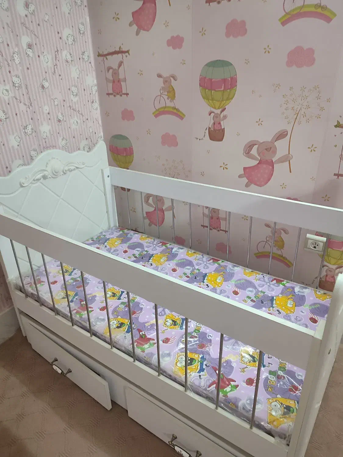 تخت بچگانه|تخت و صندلی بچه|قم, سالاریه|دیوار