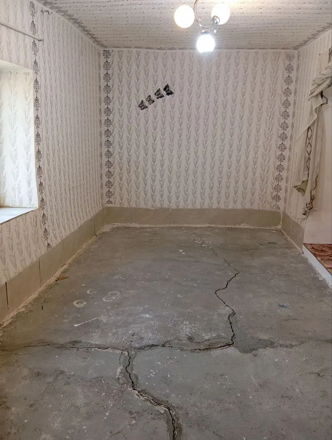 خانه|فروش خانه و ویلا|بیستون, |دیوار