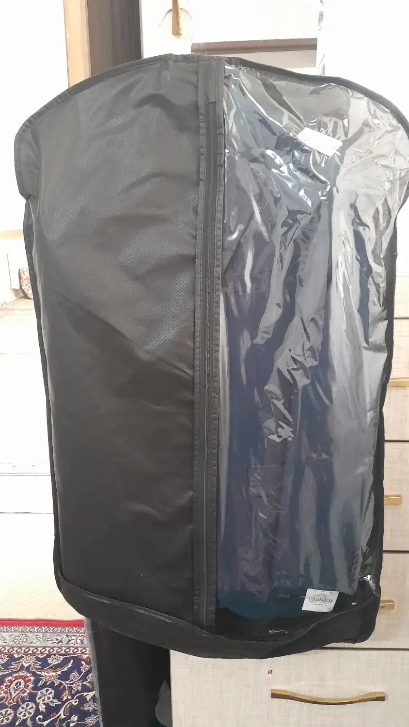 کت وشلوار مردانه و جوان وتعدادی لباس نو ودرحد نو|لباس|بیرجند, |دیوار