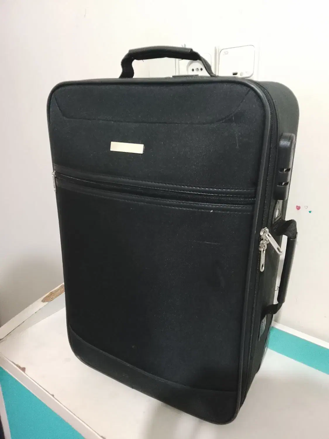 چمدان|کیف، کفش، کمربند|فیروزکوه, |دیوار