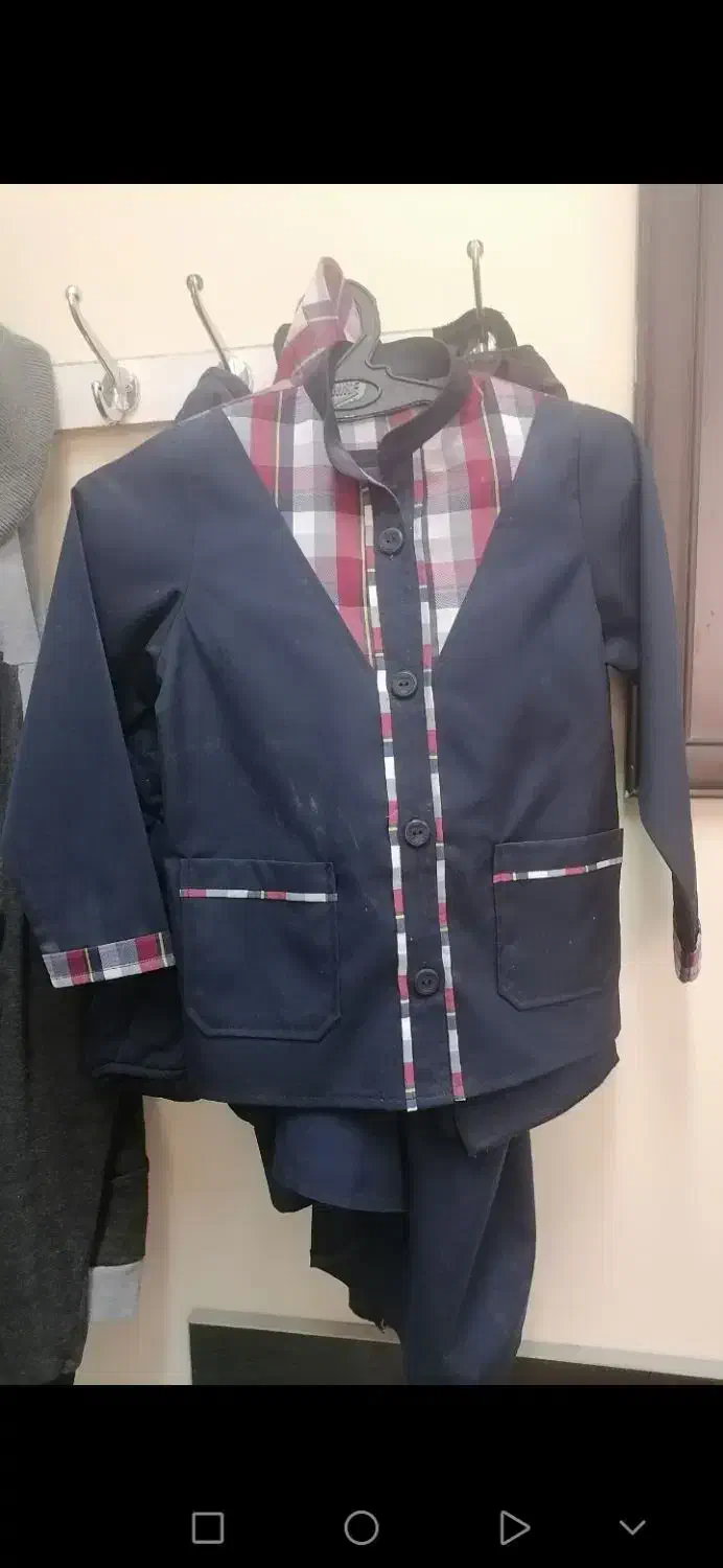 لباس فرم بچه|کفش و لباس بچه|گنبد کاووس, |دیوار