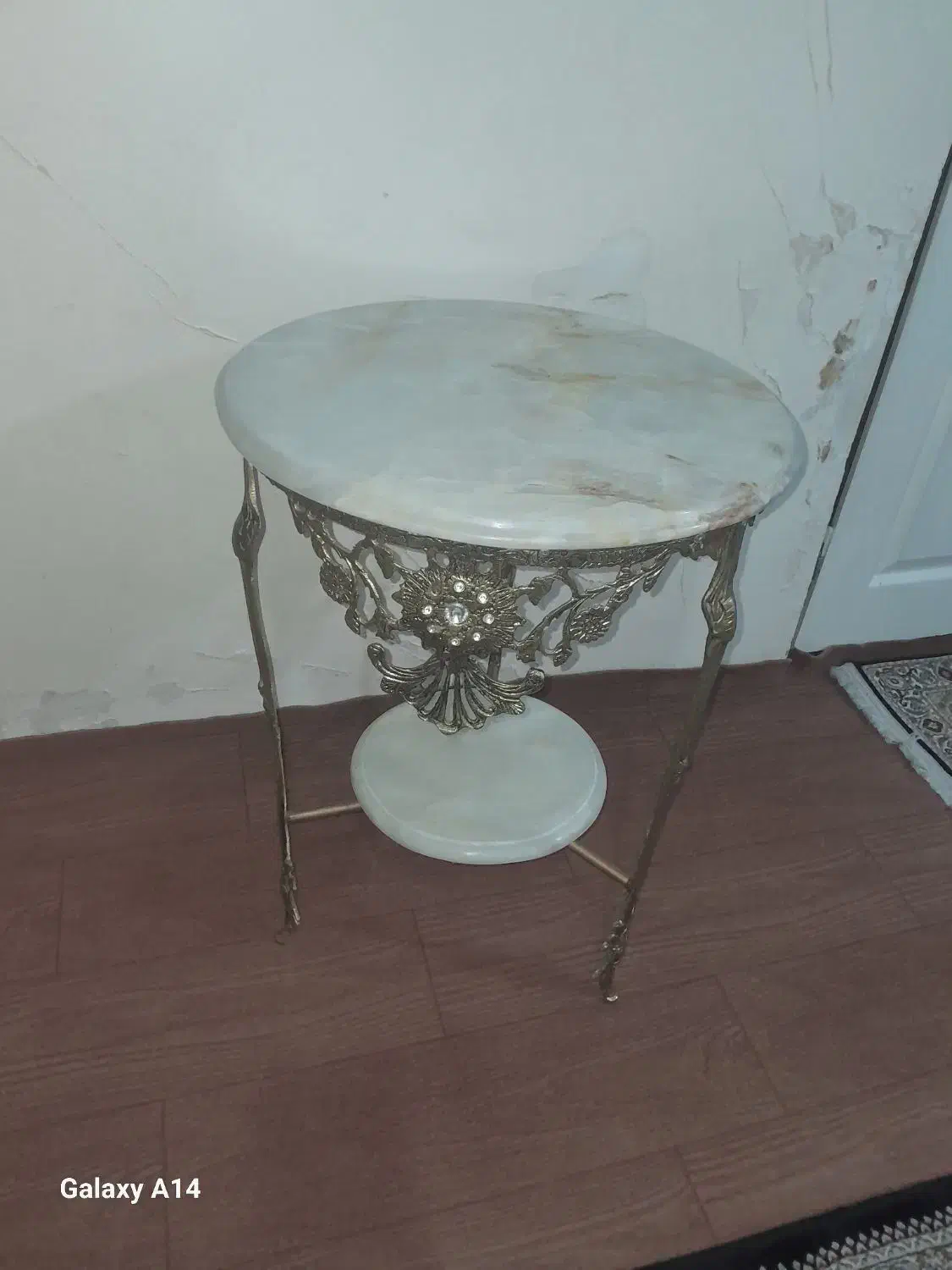 میز برنز سایز ۵۰ نو نو|مبلمان خانگی و میز عسلی|خوی, |دیوار