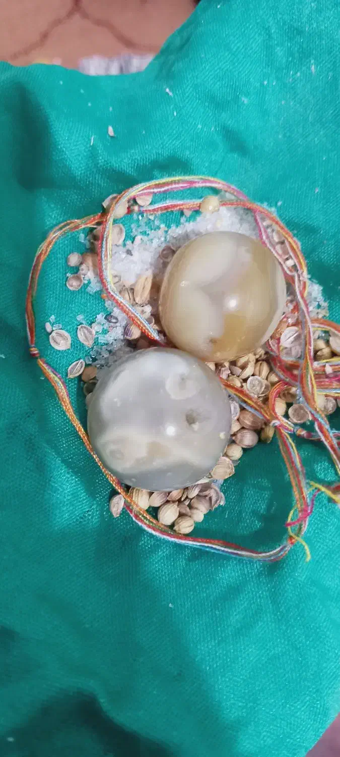 مهره های جفت کاربرری و خاص و قدیمی|کلکسیون اشیاء عتیقه|بندر گناوه, |دیوار