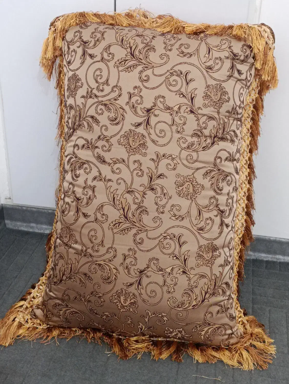 ۸ عدد پشتی شیک ۶۰ در ۹۰ قیمت هر دونه در چت|پشتی|شیراز, درکی|دیوار