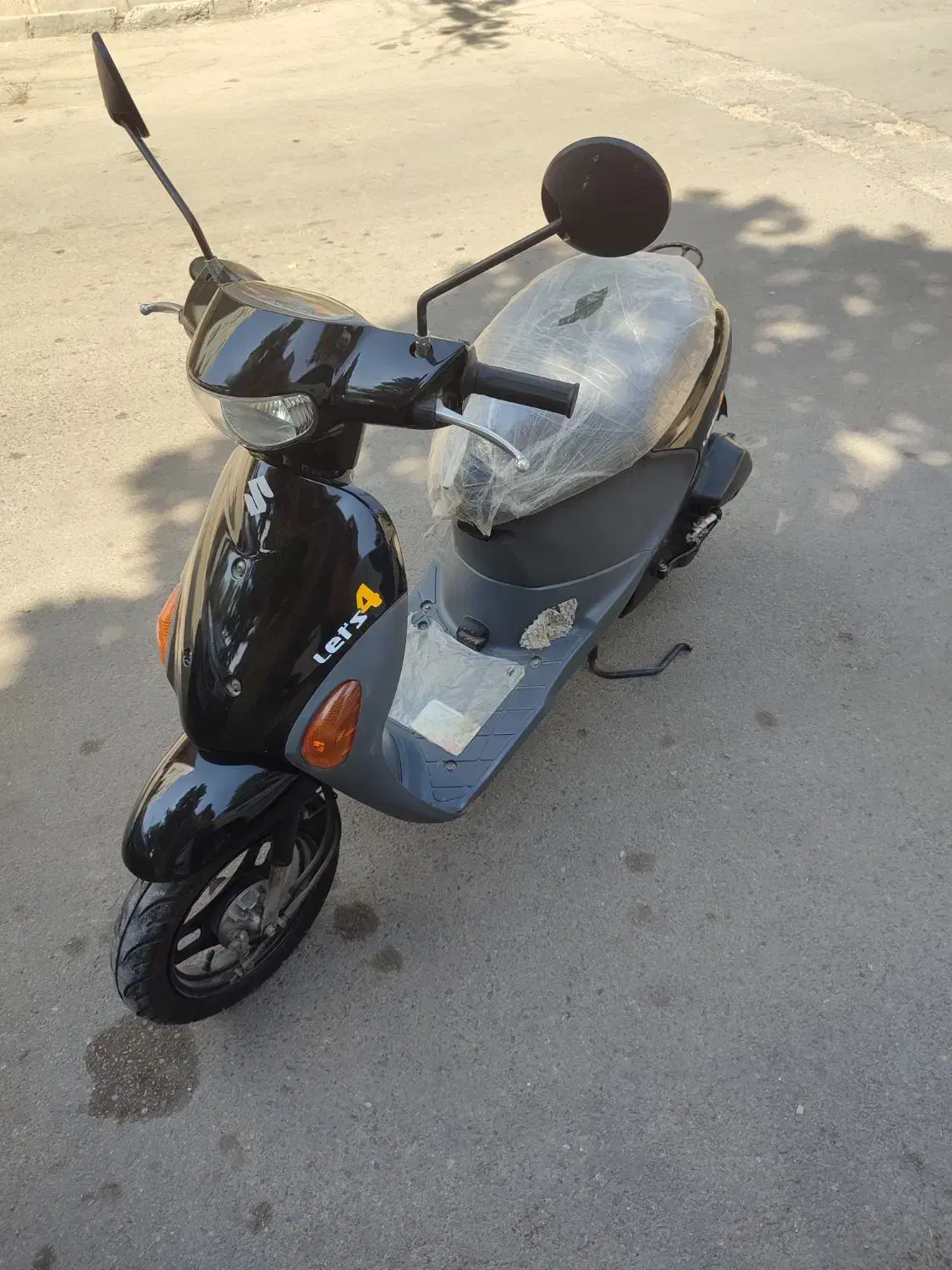 پاکشتی سوزوکی لتس 4|موتورسیکلت|الوند, |دیوار