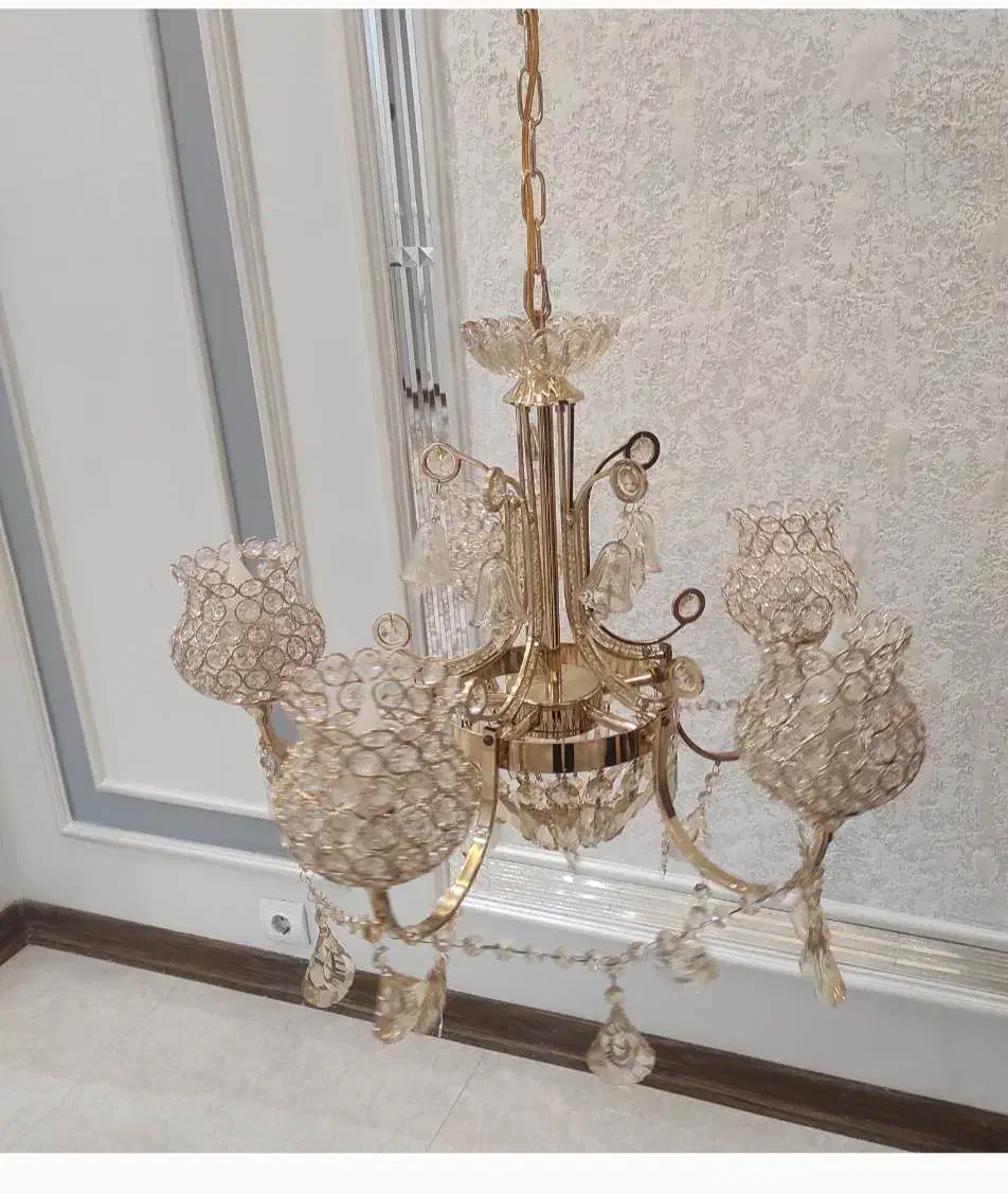 لوستر ومهتابی|لوستر و چراغ آویز|اندیشه, شهرک کوثر|دیوار