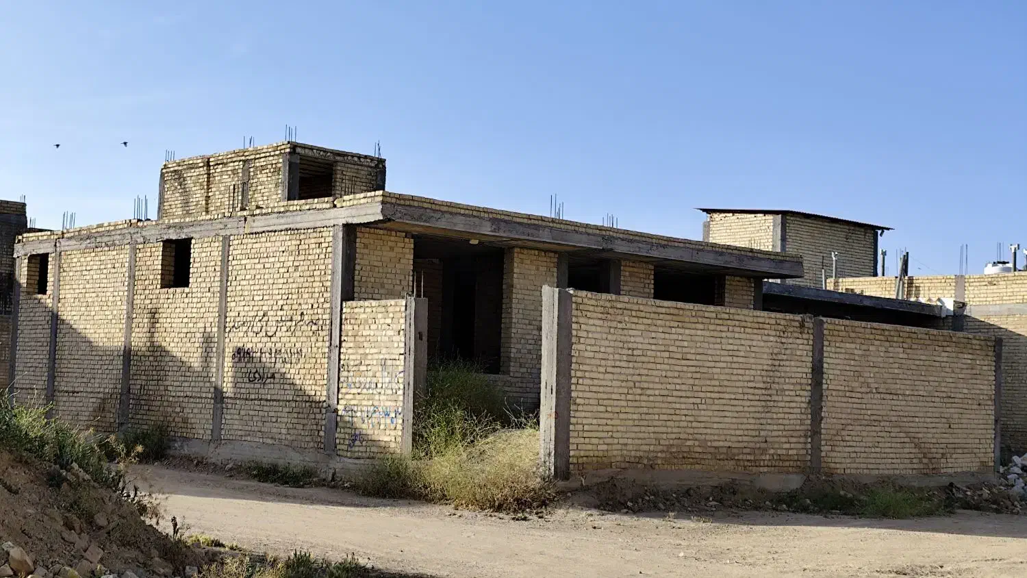 اسکلت کوشک مرودشت|فروش زمین و ملک کلنگی|مرودشت, کوشک|دیوار