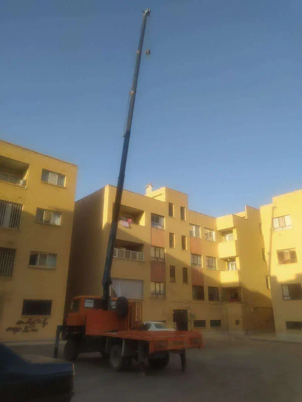 فروش خاور دارای جرثقیل مدل 1354|خودرو سنگین|فولادشهر, B7|دیوار