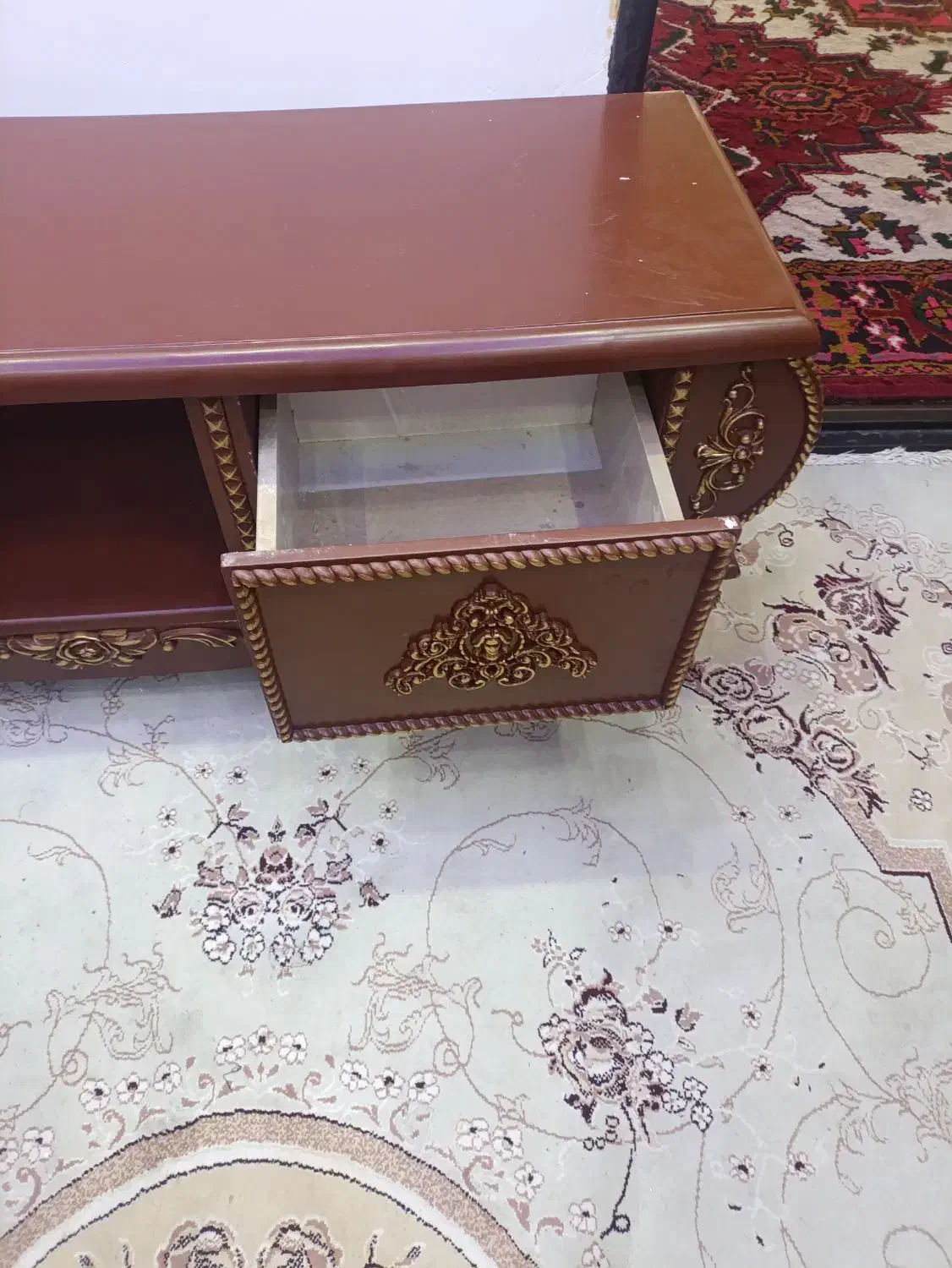 میزسماور|جاکفشی، کمد، دراور|آذرشهر, |دیوار