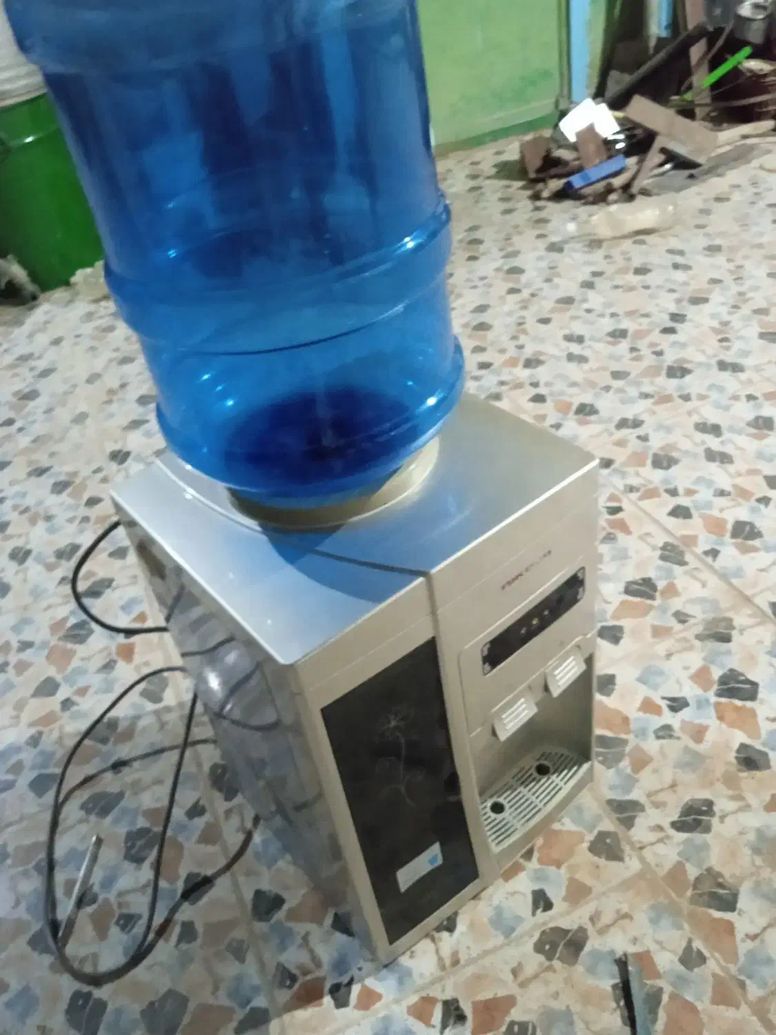 آبسردکن|آب‌سردکن و تصفیه آب|سراوان, |دیوار