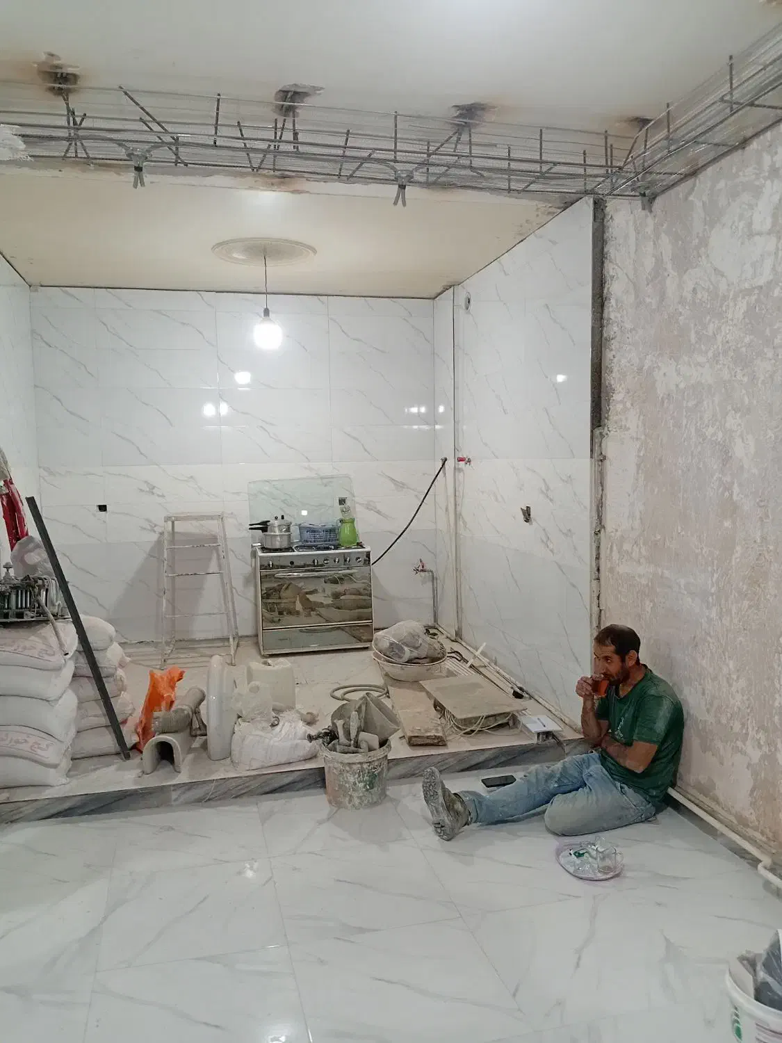 کاشی کاری گچ کاری خورده کاری و لوله کشی|خدمات پیشه و مهارت|قدس, شهر‌قدس|دیوار