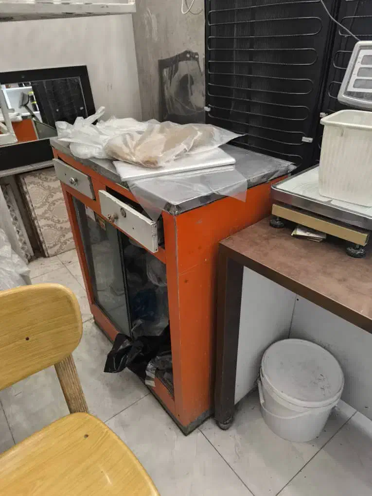 یخچال ویترینی|فروشگاه و مغازه|همدان, |دیوار