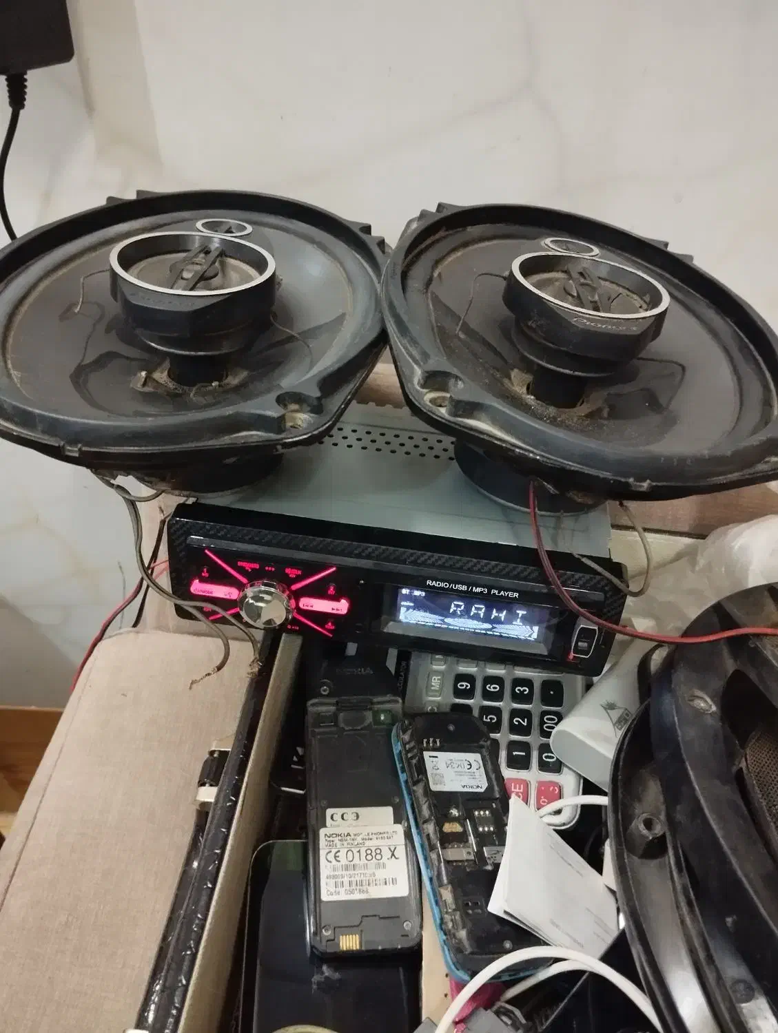 ضبط و باند پایونیر|قطعات یدکی و لوازم جانبی|ری, جوانمرد قصاب|دیوار