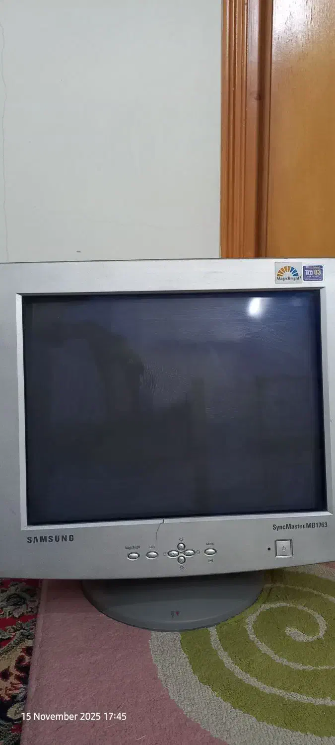 مانیتور سامسونگ|قطعات و لوازم جانبی رایانه|اصفهان, سیچان|دیوار