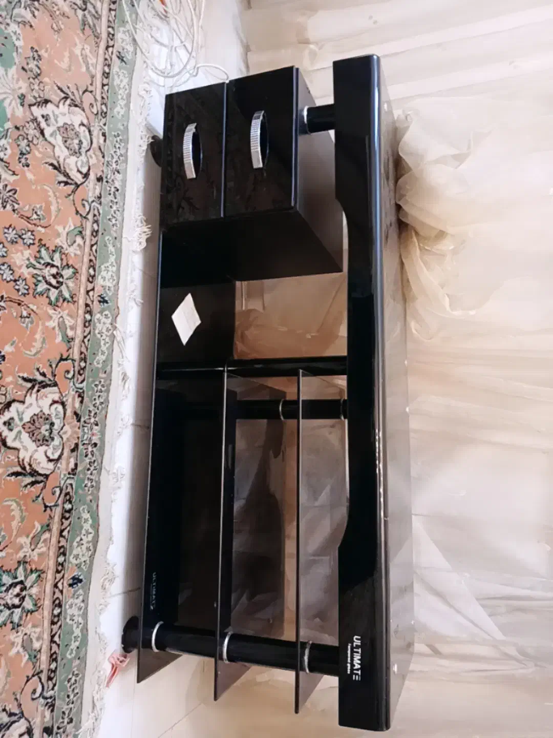 تعدادی وسایلمنزل در حد نو ب فروش میرسد|فرش|لاهیجان, آهندان|دیوار