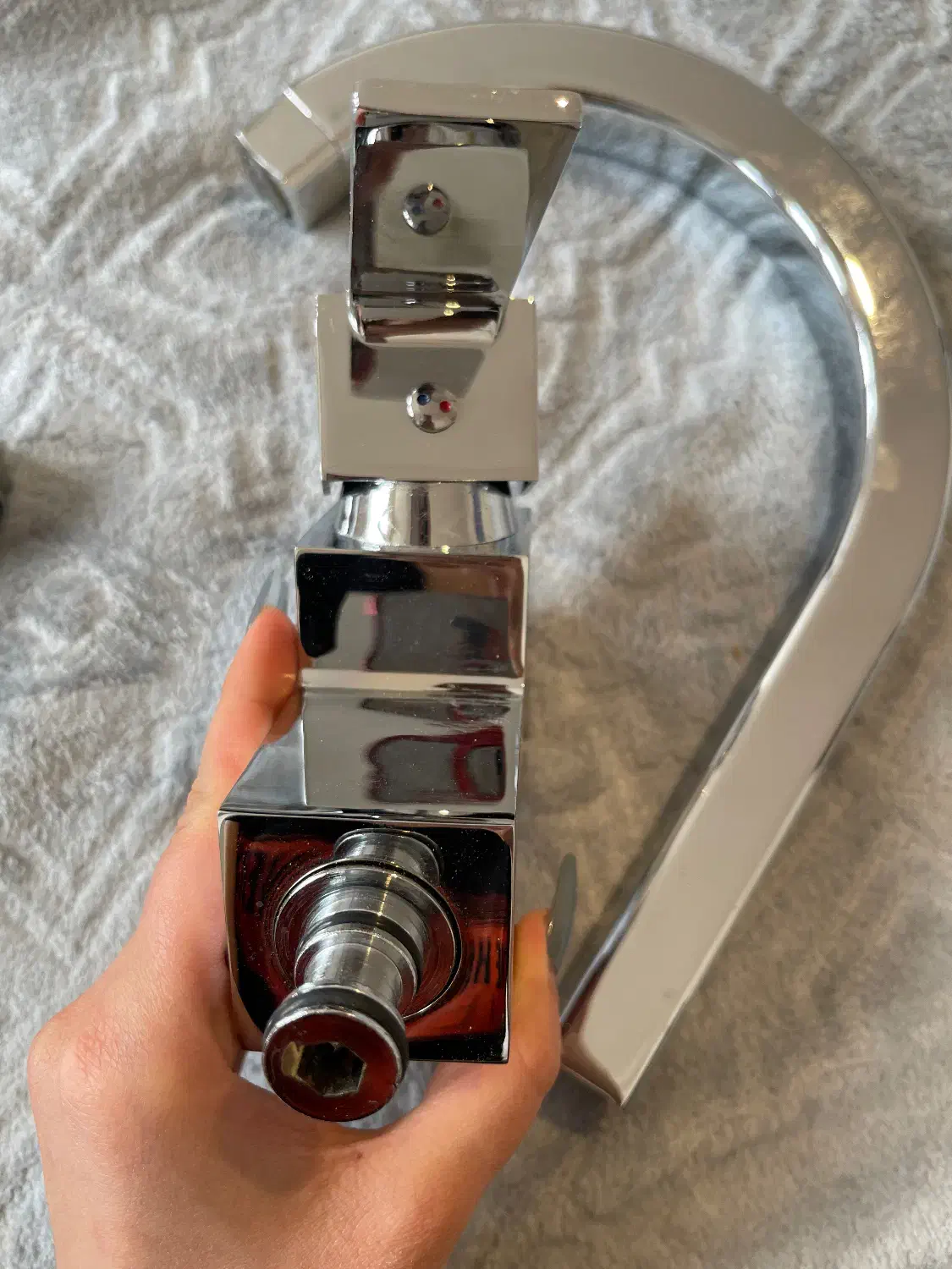 شیر الات|لوازم حمام|ارومیه, |دیوار