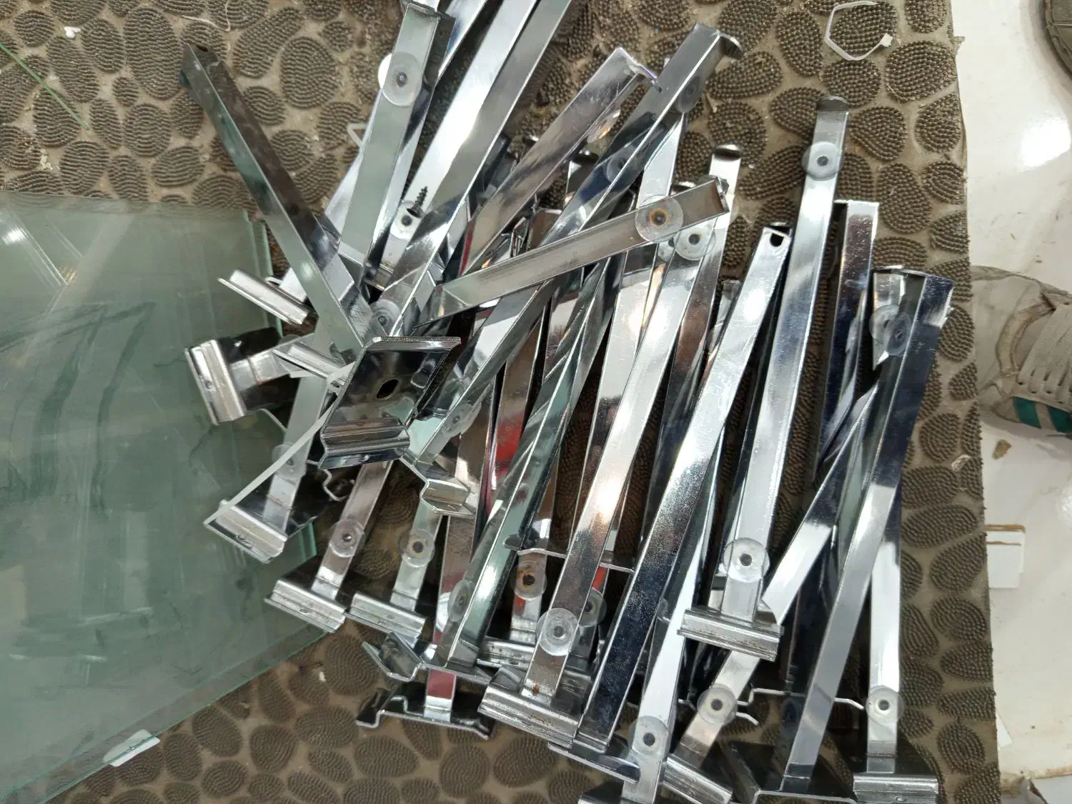 پایه رگال و دکور ام دی اف|فروشگاه و مغازه|بندر گناوه, |دیوار