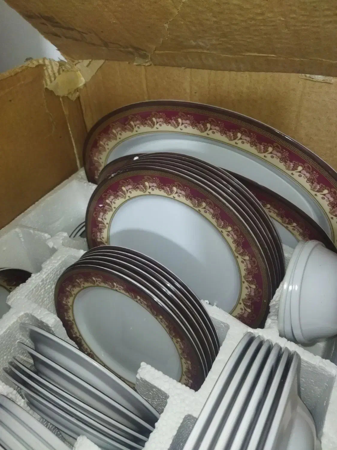 حراج دو کارتون ملامین صددرصد جنس اصل|حراج|فردیس, سپید دشت|دیوار