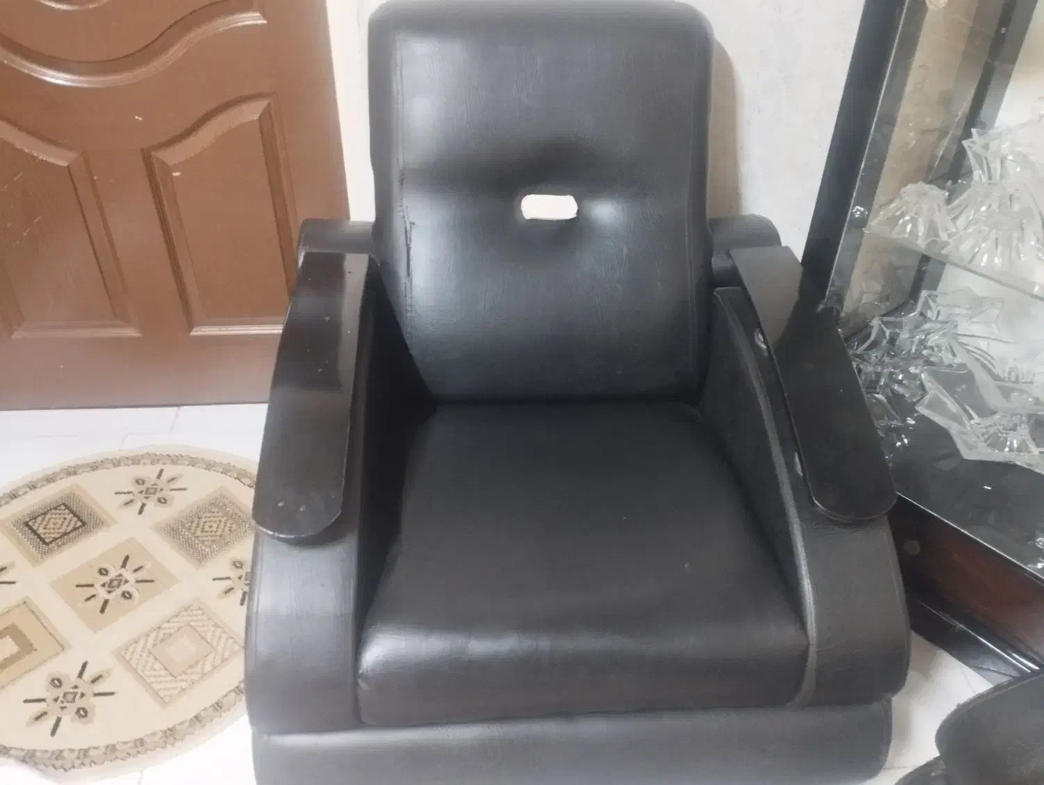 مبلمان چرم ۷ نفره|مبلمان خانگی و میز عسلی|قم, پردیسان|دیوار