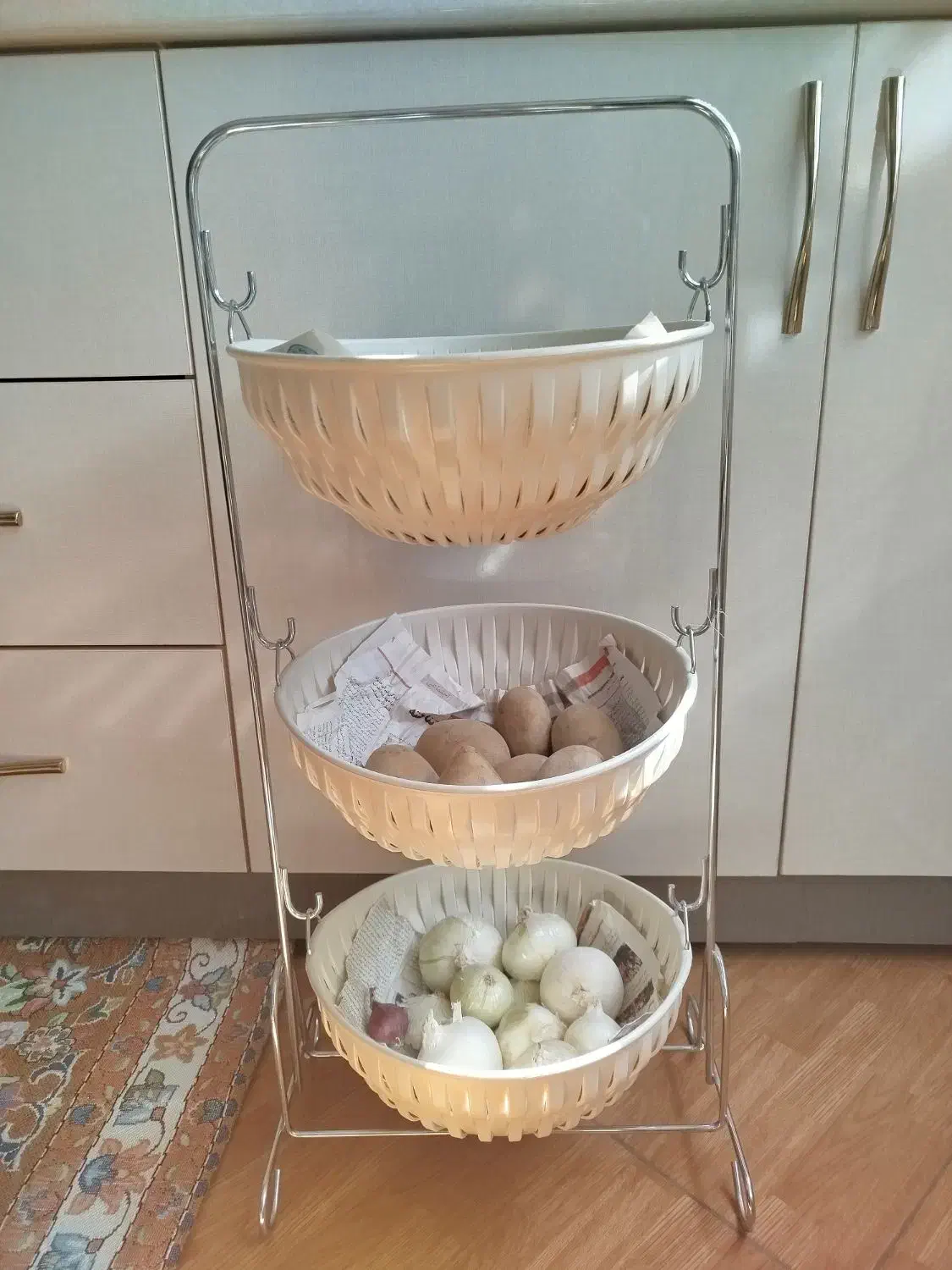 جاسیب زمینی|ظروف نگهدارنده، پلاستیکی، یک‌بارمصرف|تربت‌حیدریه, فردوسی جنوبی|دیوار