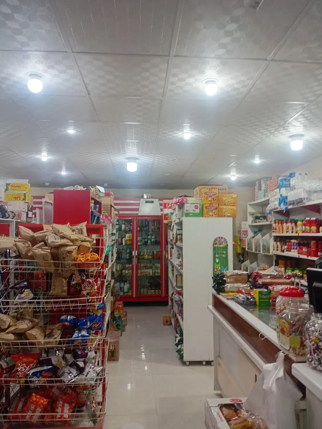 واگذاری مغازه هایپر مارکت|فروش مغازه و غرفه|مهریز, |دیوار