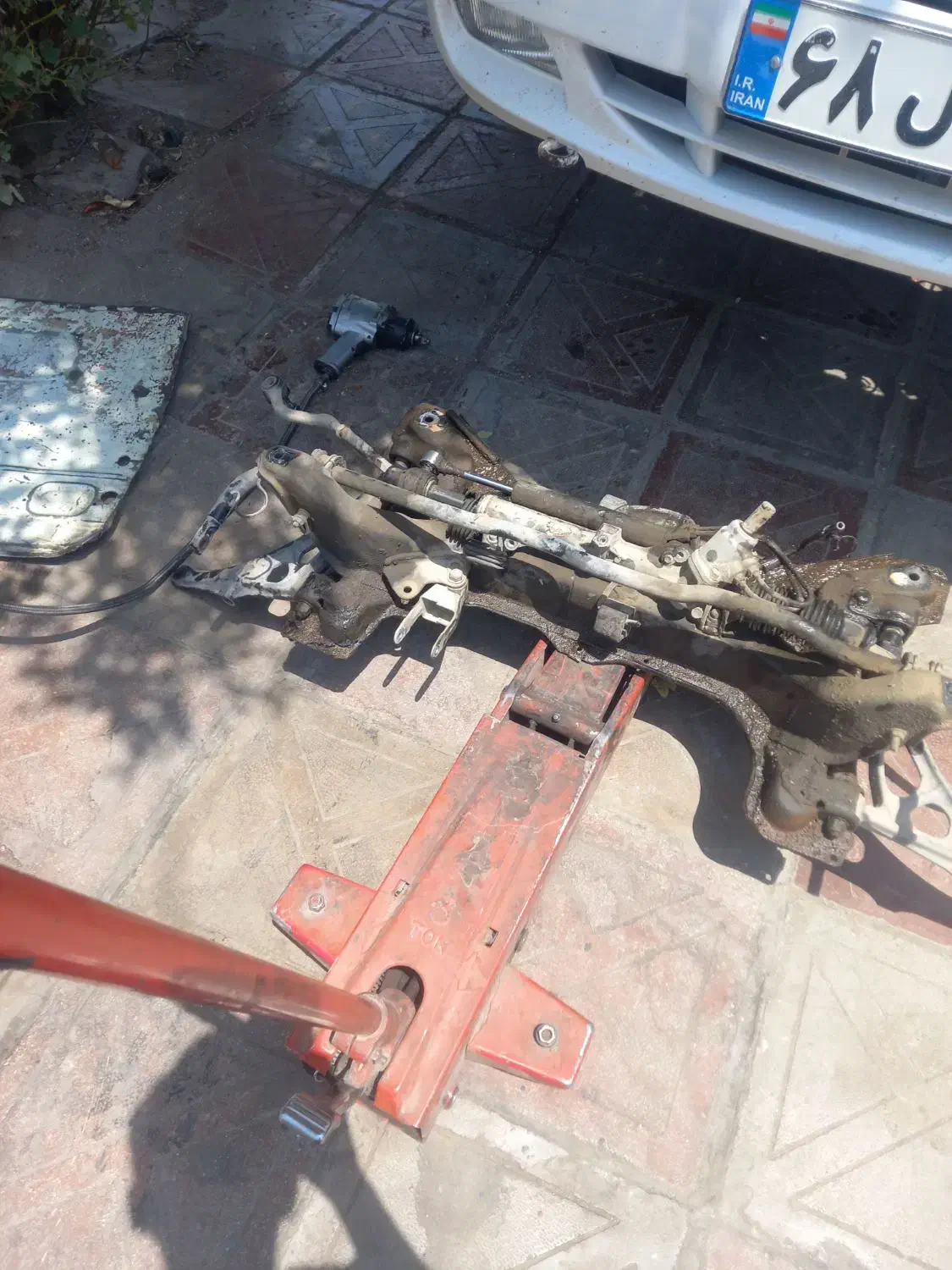 جلو بندی و هیدرولیک فرمان غریبی|خدمات موتور و ماشین|ایذه, |دیوار