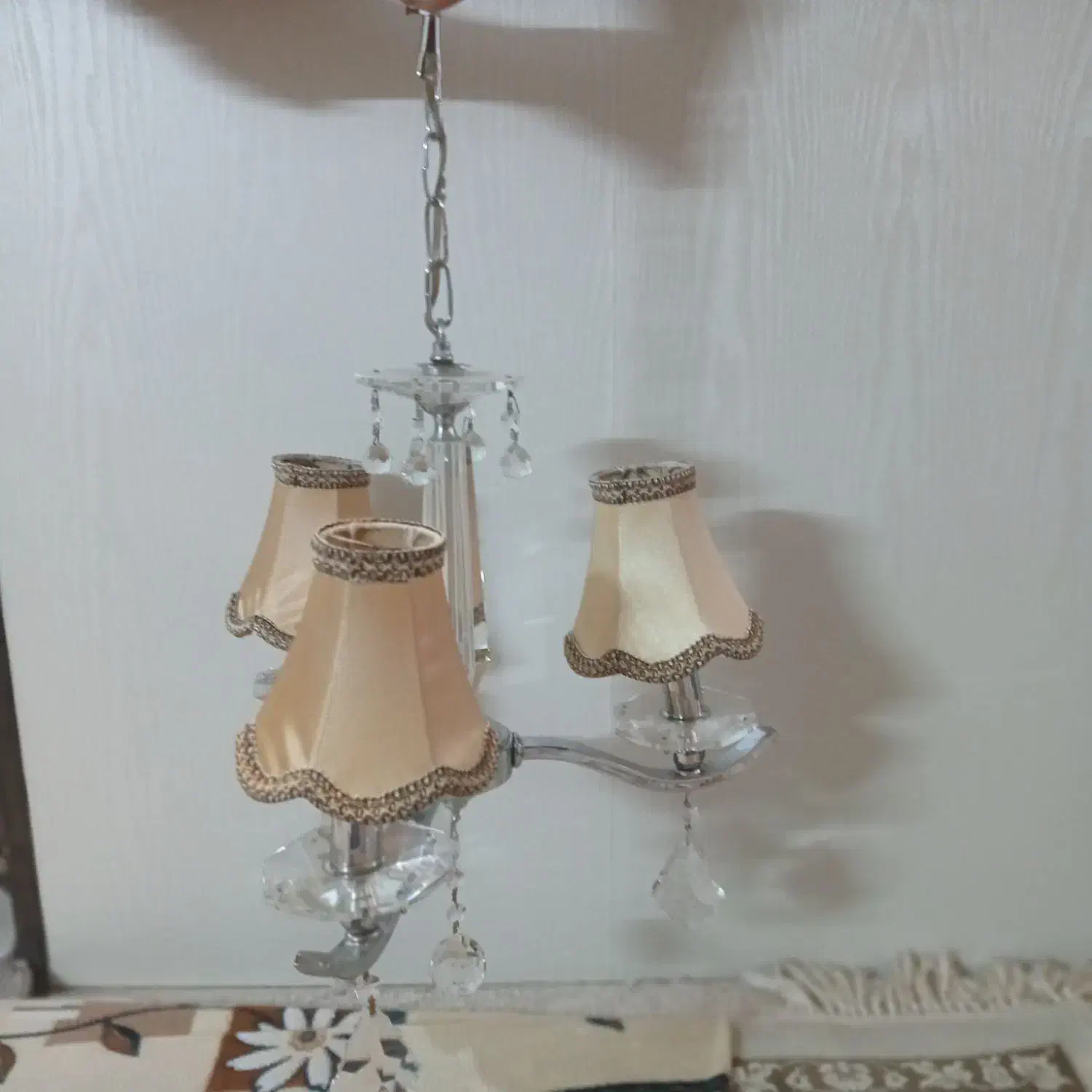 لوستر کریستالی سه شعله|لوستر و چراغ آویز|قم, زنبیل آباد|دیوار