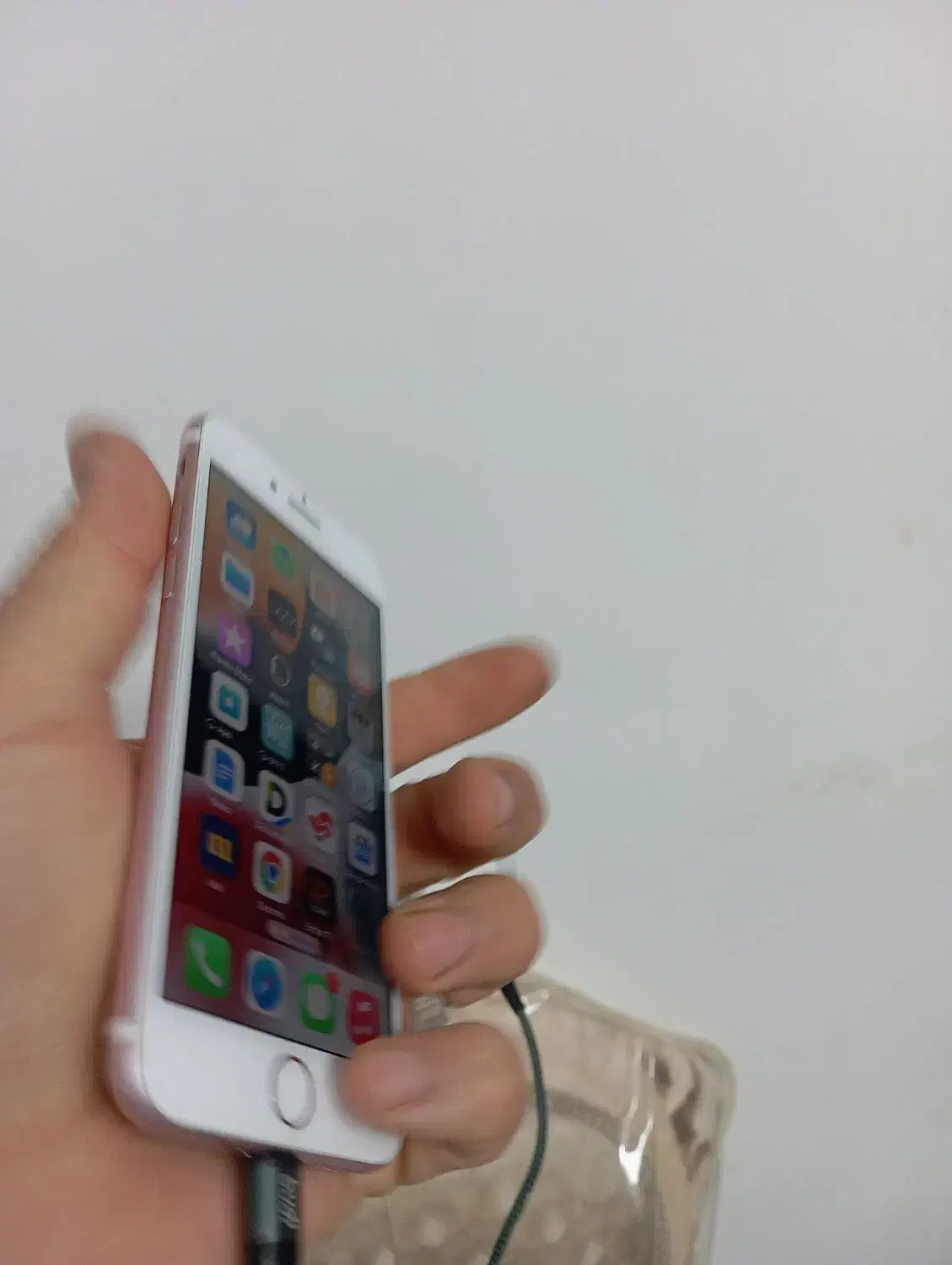 ایفون 7   128|موبایل|بوشهر, |دیوار