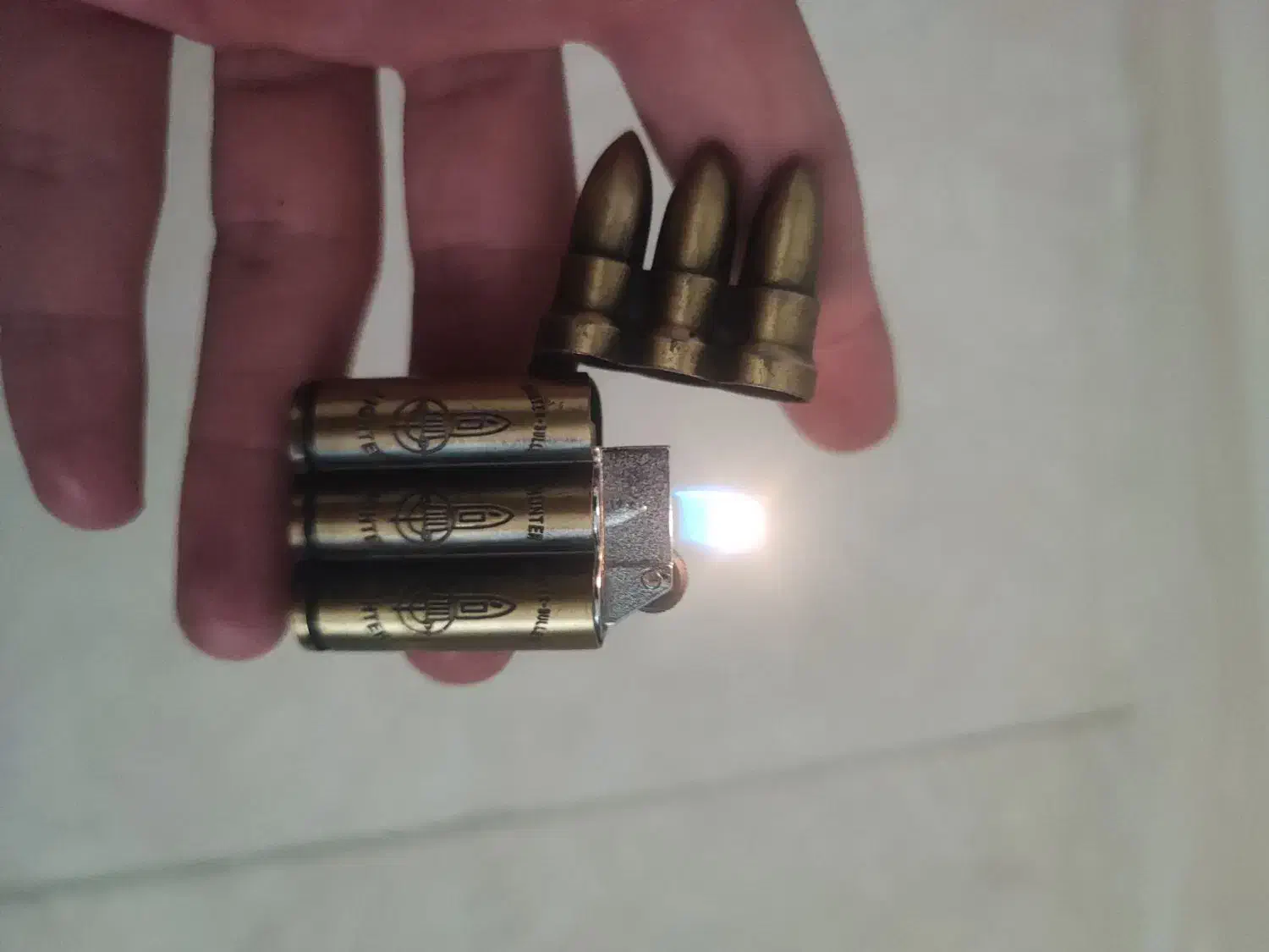 فندک طرح فشنگ|کلکسیون اشیاء عتیقه|کرمانشاه, |دیوار