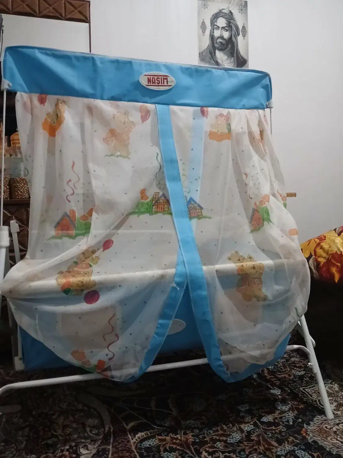 گهواره نو نو فقط از جلد باز شده|تخت و صندلی بچه|هرسین, |دیوار