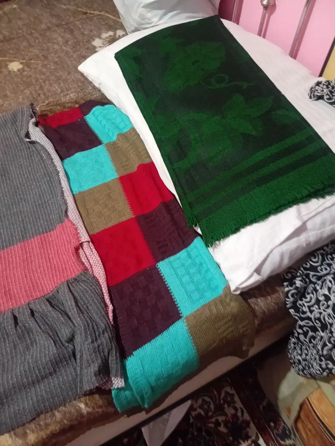 شال|لباس|مشهد, شیرودی|دیوار