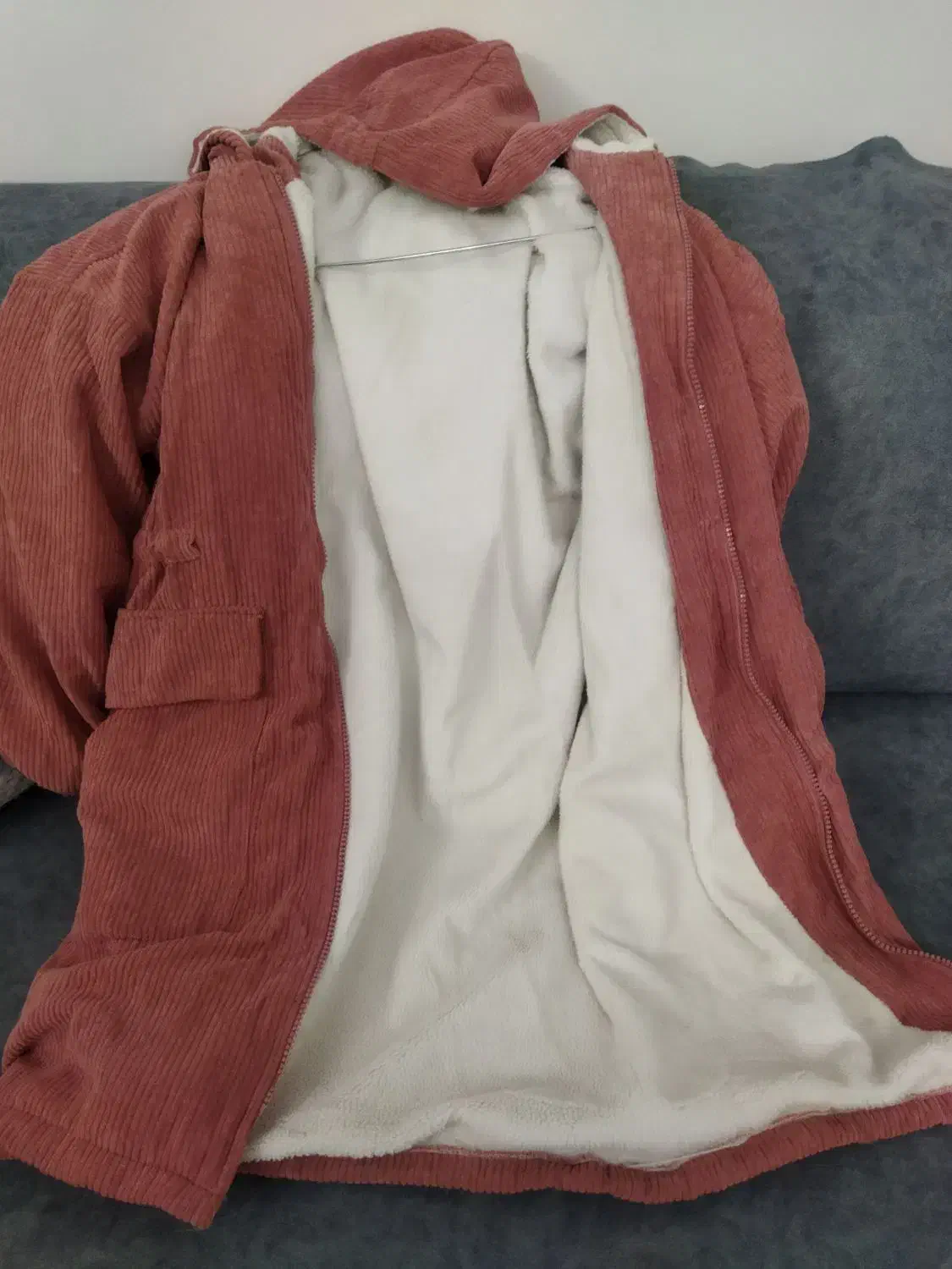 پالتو دخترونه|لباس|کرج, ساماندهی|دیوار