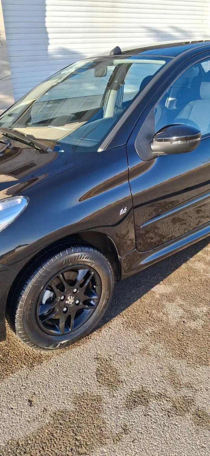 پژو 207 تیو فایو سقف فلز مشکی مدل 1404|خودرو سواری و وانت|شیراز, رکن‌آباد|دیوار