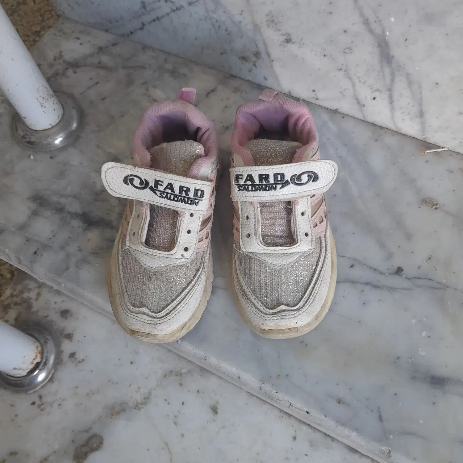 دوجفت کفش به فروش می‌رسد|کیف، کفش، کمربند|خورموج, |دیوار