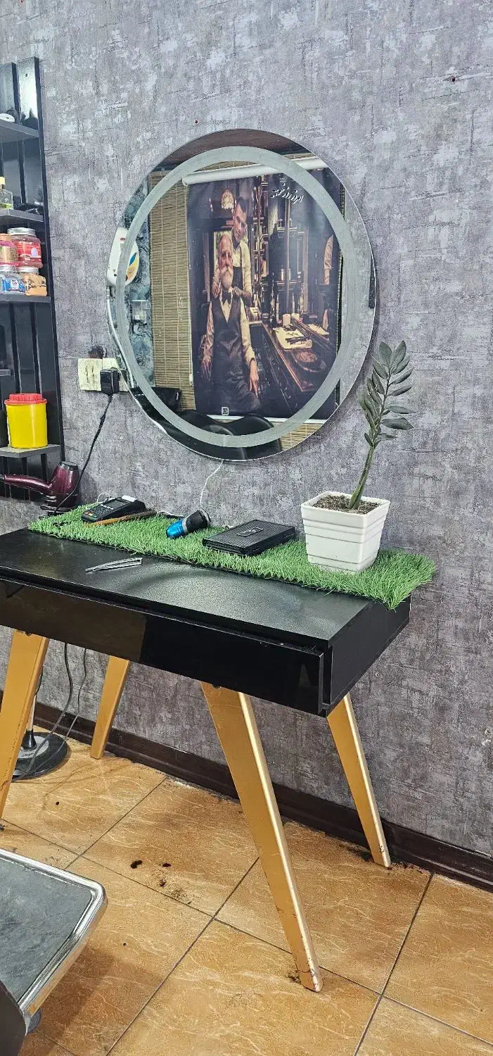 دکور و آیینه ارایشگاه|آرایشگاه و سالنهای زیبایی|فسا, |دیوار