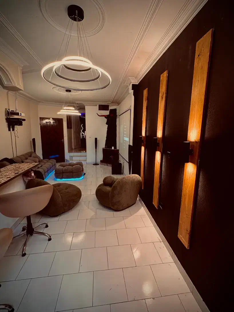 اجاره اپارتمان مبله روزانه هفتگی ماهانه|اجارهٔ کوتاهمدت آپارتمان و سوئیت|تهران, نارمک|دیوار