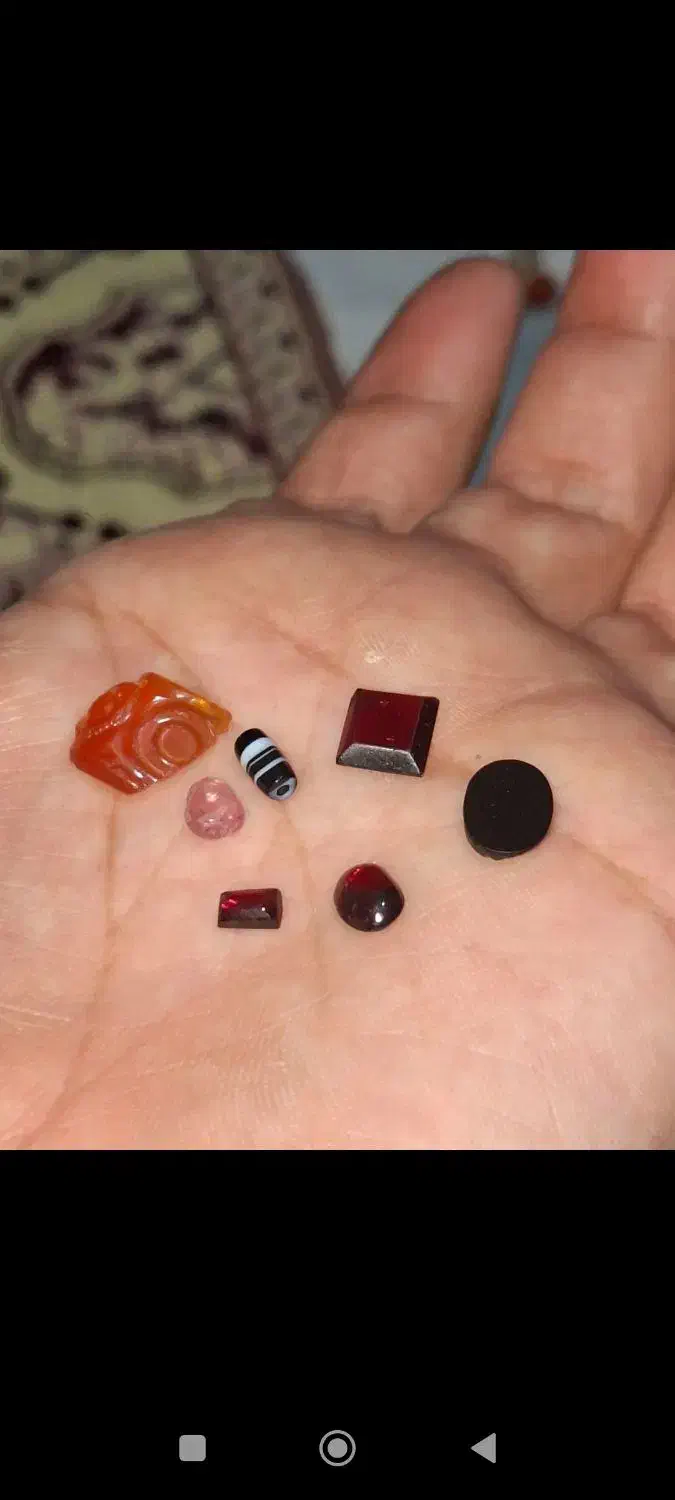 مجموعه مهره کهنه|کلکسیون اشیاء عتیقه|هشتگرد, شهرک ریحانه|دیوار