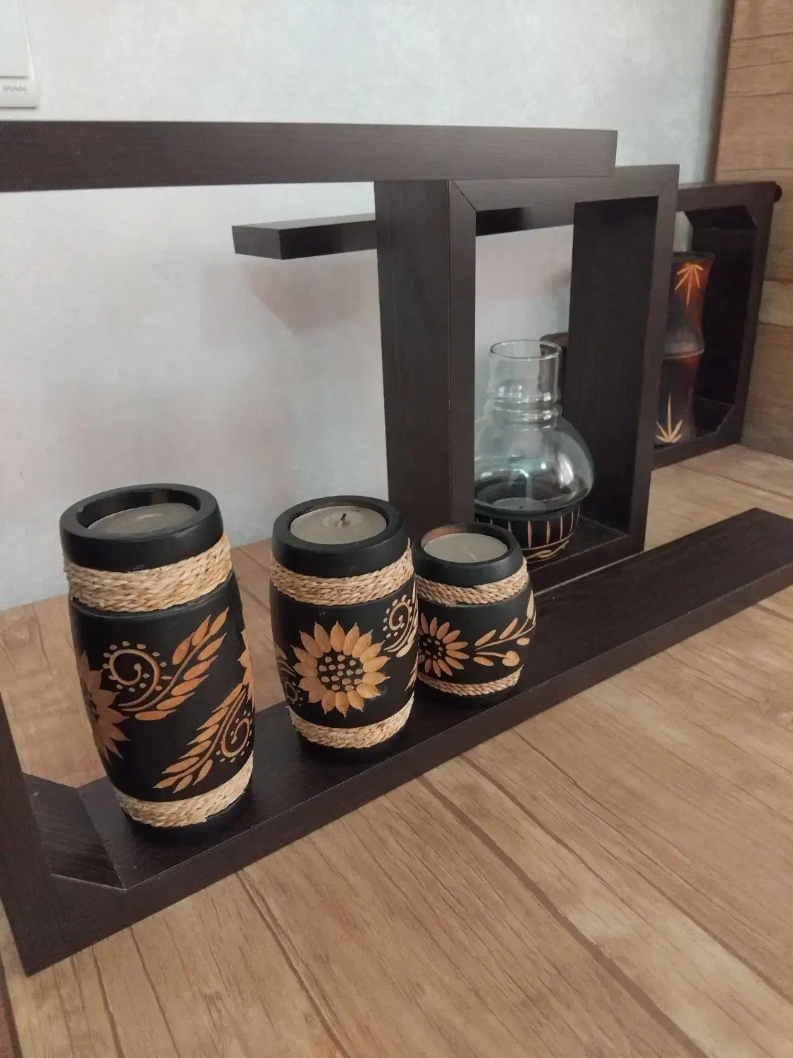 شلف دیواری|صنایع دستی و سایر لوازم تزئینی|شاهین‌شهر, شهرک ردانی پور|دیوار