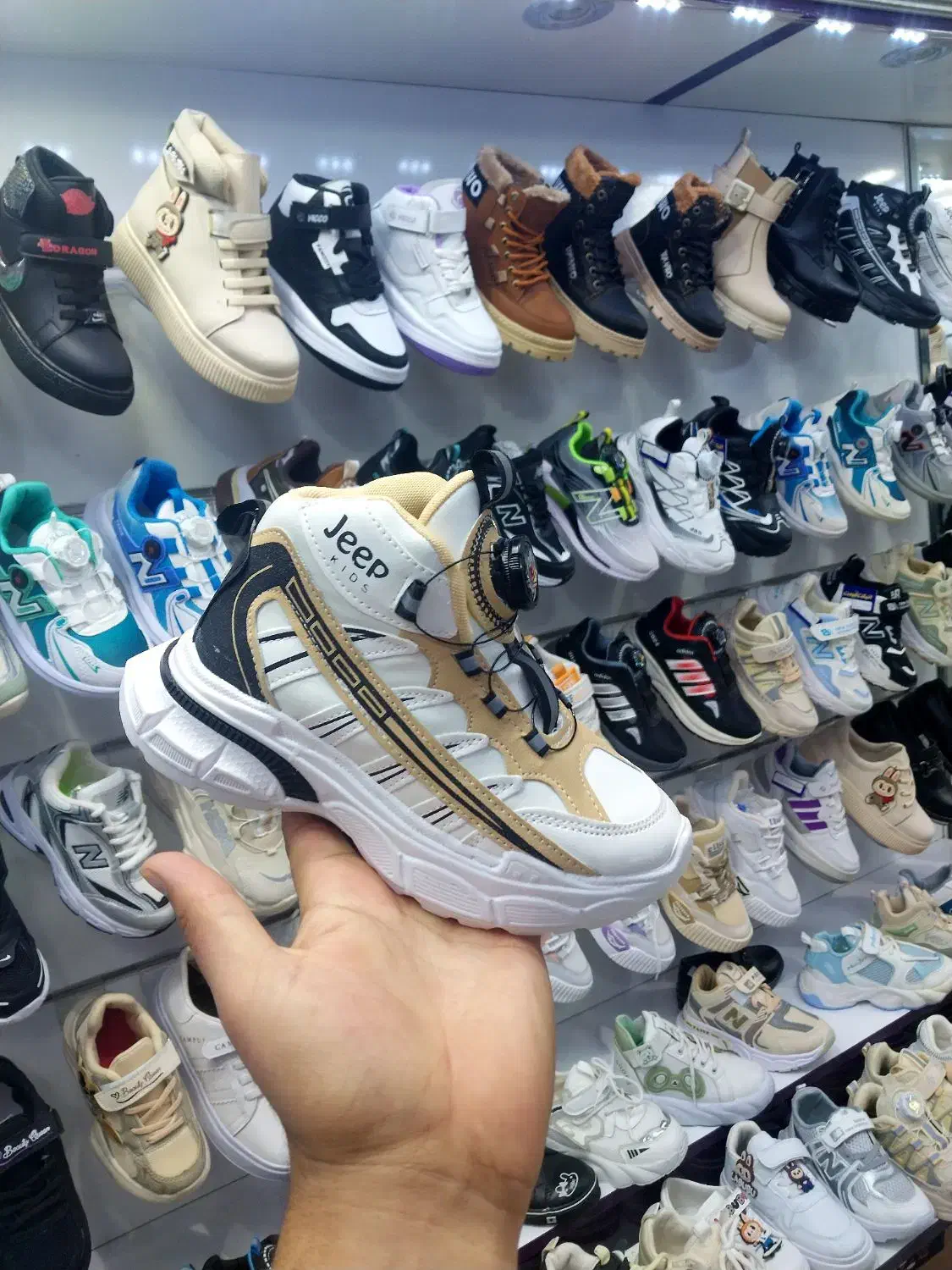 کفش نیم ساق بچگانه جدیدرسیدسایز۳۰تا۳۶همه سایز|کیف، کفش، کمربند|نیشابور, امام خمینی|دیوار