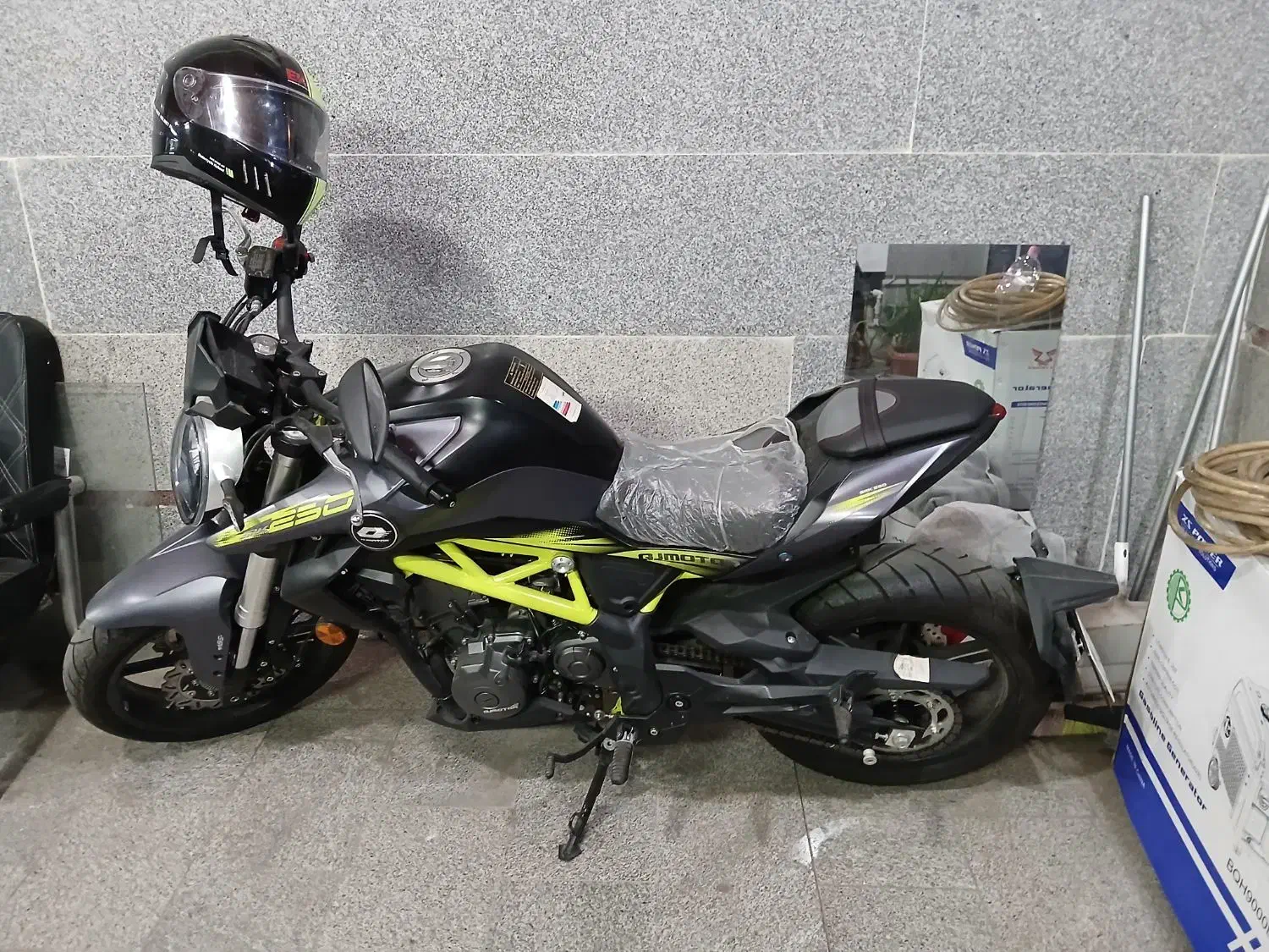 موتور کیوجی ۳۰۰ نو نو نو مدل ۱۴۰۲ تازه تحویل گرفتم|موتورسیکلت|قدس, شهر‌قدس|دیوار