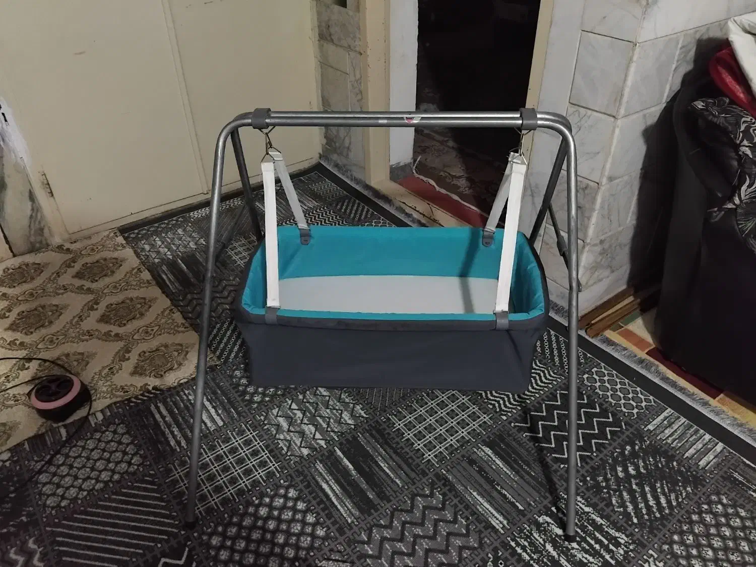 ۲ عدد کیف  بچه ویک عدد گهواره بچه|کالسکه و لوازم جانبی|شیروان (خراسان), |دیوار