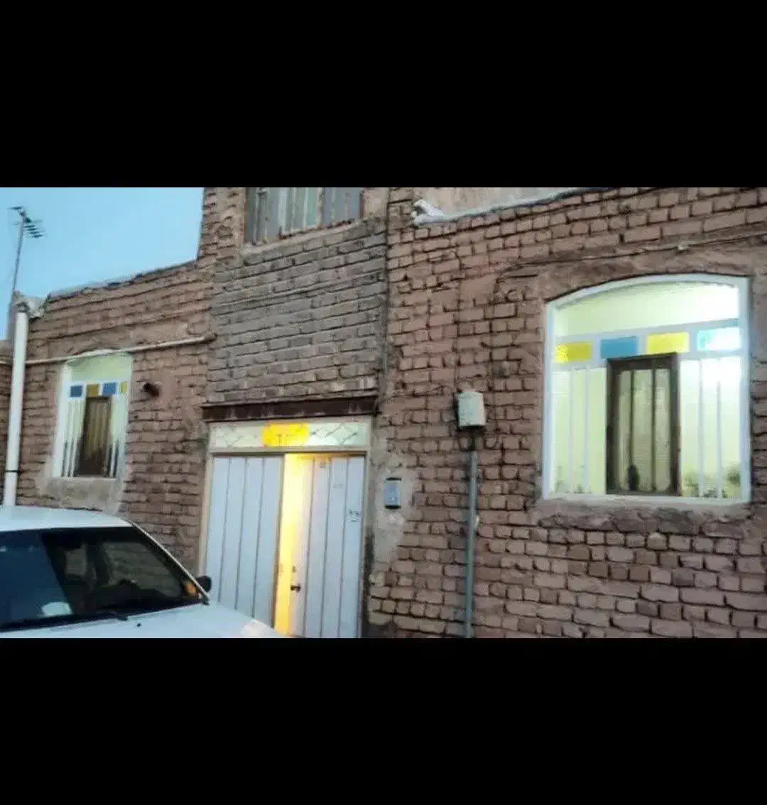 منزل ویلایی راوند بلوار حضرت زینب (س)|فروش خانه و ویلا|کاشان, فاز ۲ ناجی آباد|دیوار