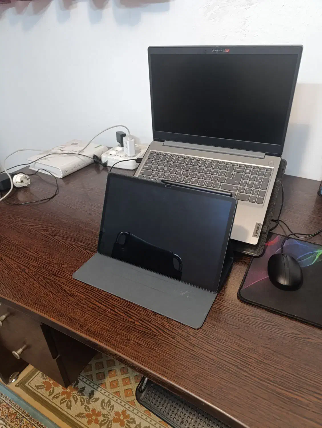 تبلت اس هفت پلاس|تبلت|اصفهان, کوی ولی عصر|دیوار