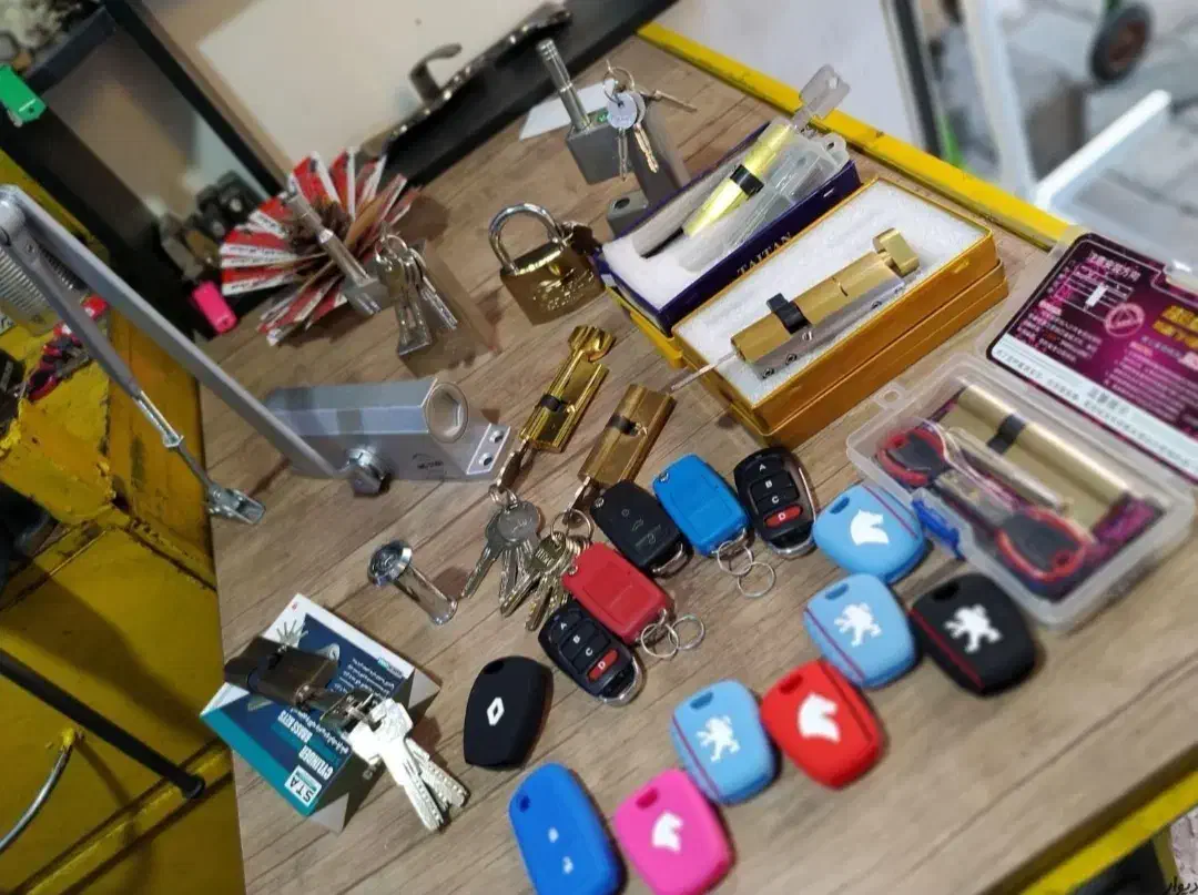 کلید سازی شبانه روزی|خدمات پیشه و مهارت|گرگان, |دیوار