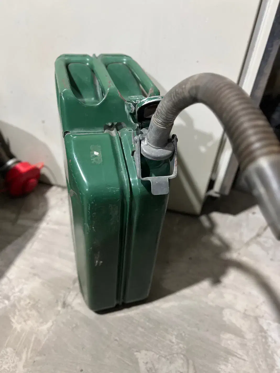 گالن امریکایی ۱۹۷۷|کلکسیون اشیاء عتیقه|تهران, چیتگر جنوبی|دیوار