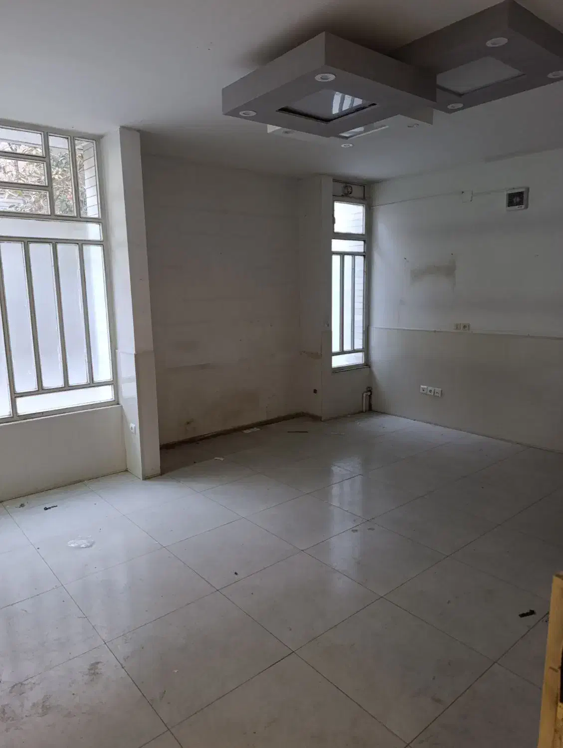 اجاره یک دستگاه واحد دربست ۴۰۰ متری|اجارهٔ دفتر کار، اتاق اداری، مطب|بروجرد, |دیوار