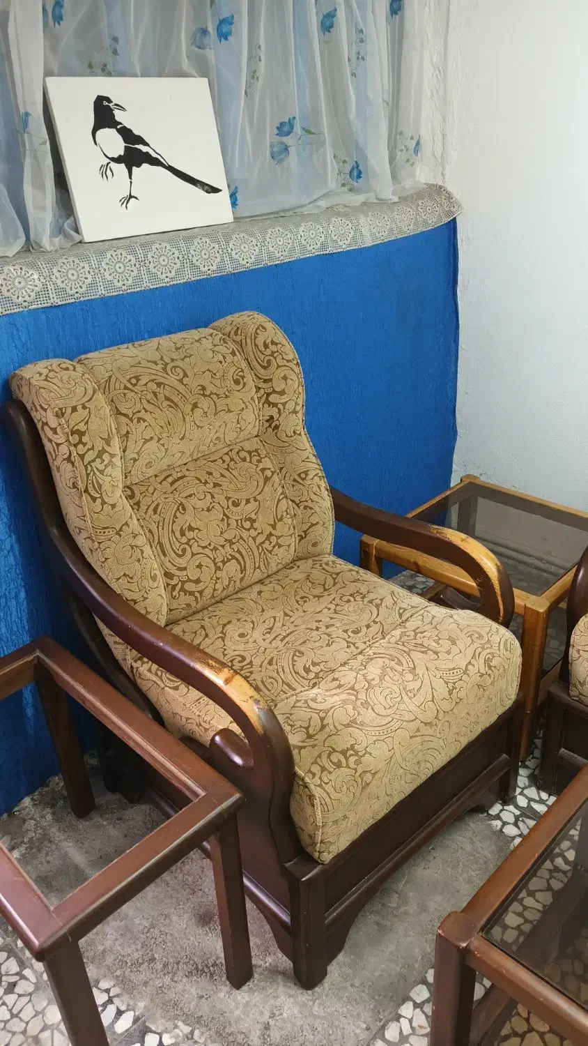 نیم ست|مبلمان خانگی و میز عسلی|رشت, یخسازی|دیوار