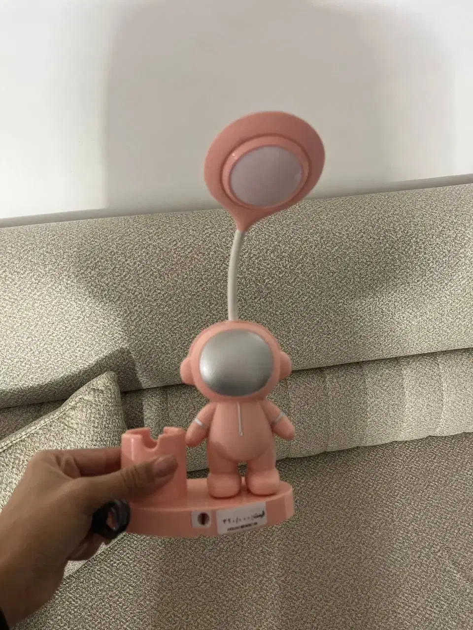 چراغ مطالعه فضا نورد|لوازم التحریر|مشهد, هفده شهریور|دیوار