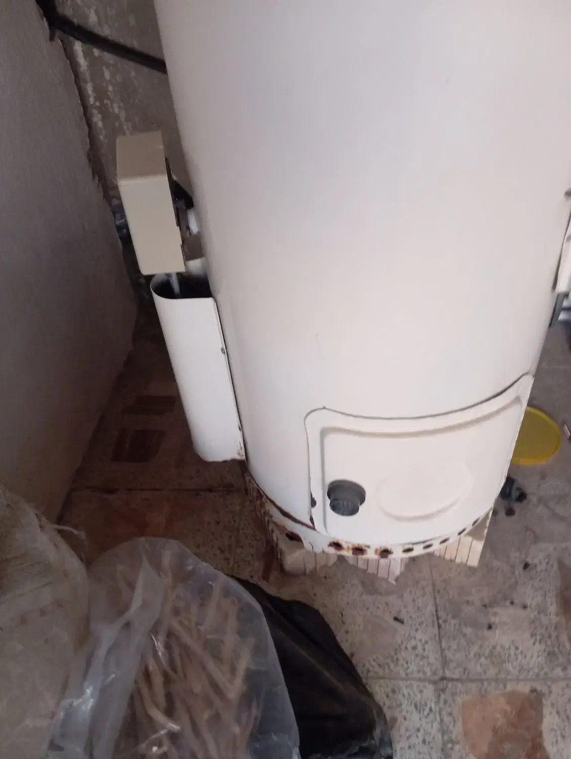 آبگرم کن آزمون|آبگرمکن، پکیج، شوفاژ|اهرم, |دیوار